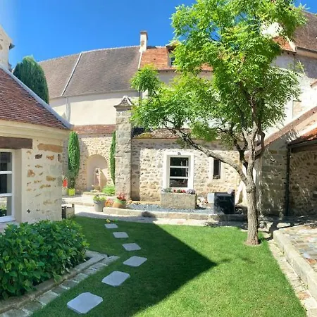 La Maison D'emilie - D'hôtes Chaumes-en-Brie