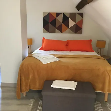 La Maison D'emilie - D'hôtes * Chaumes-en-Brie